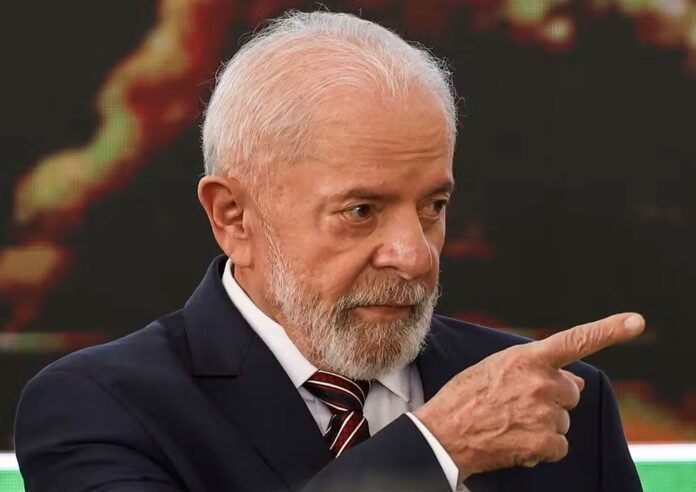 1781212846_foto17bra-101-lula-a4.jpg Lula tem 44% e Flávio Bolsonaro 41% no segundo turno, indica Alfa Inteligência