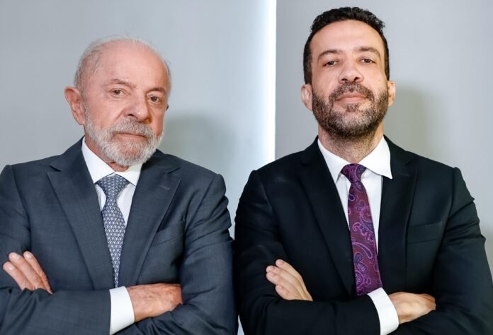 1792797669_Lula-e-Andre-Janones.jpg