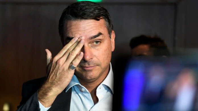1793275809_flavio-bolsonaro-15.jpg