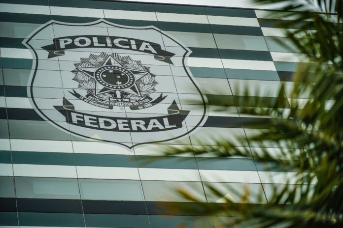 APCF rebate laudo da defesa de Vorcaro e defende peritos federais