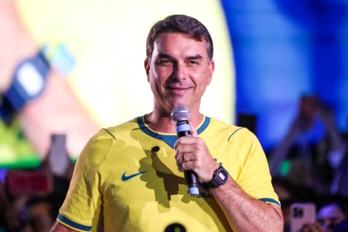 flavio-bolsonaro-10.jpg